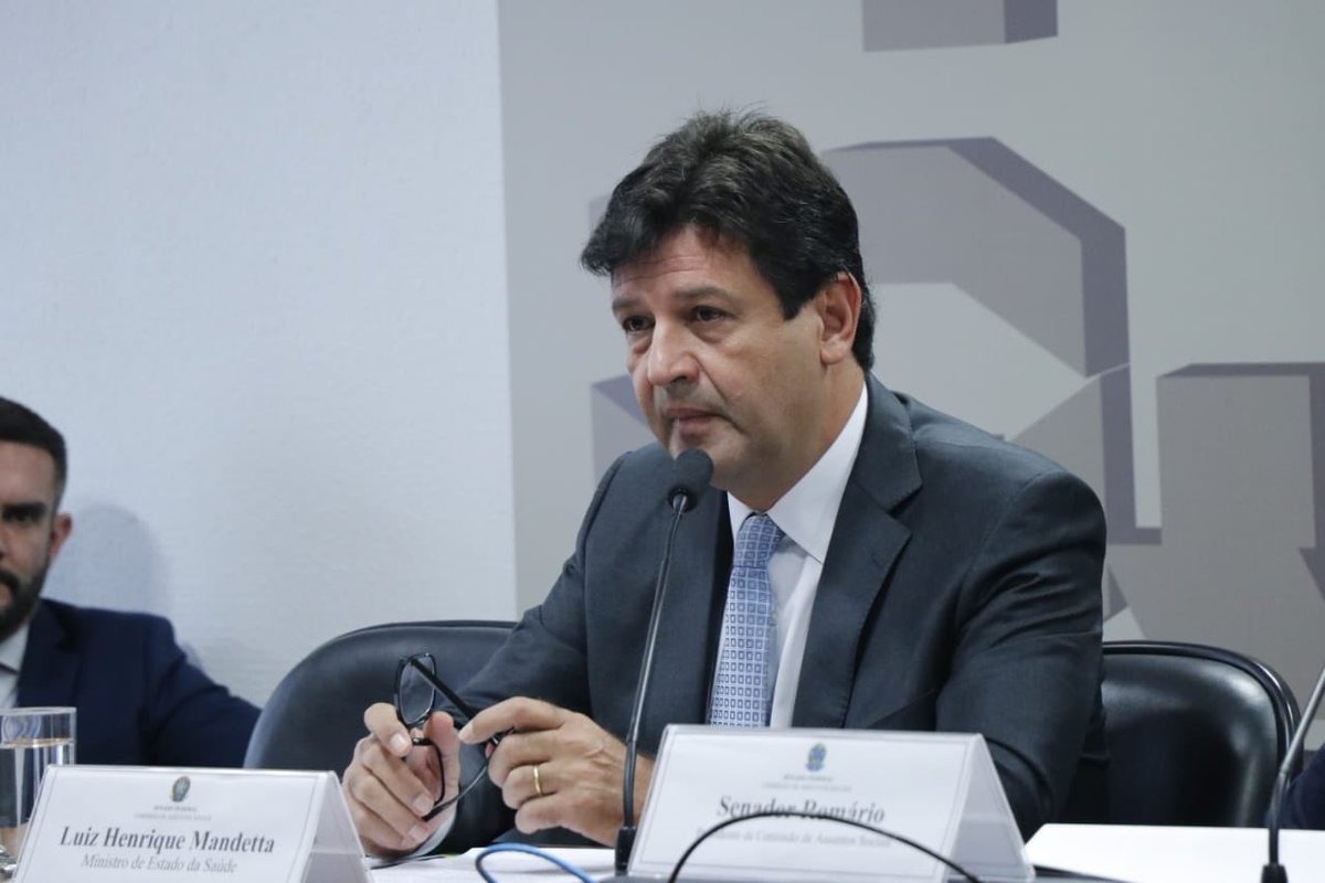El ministro de Salud de Brasil habló sobre el caso de coronavirus