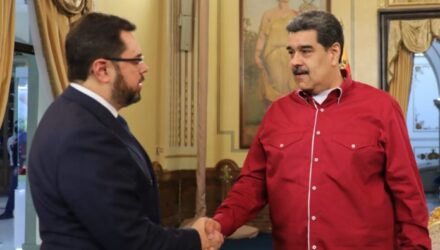 Maduro y Antonio Ecarri 696x464 1